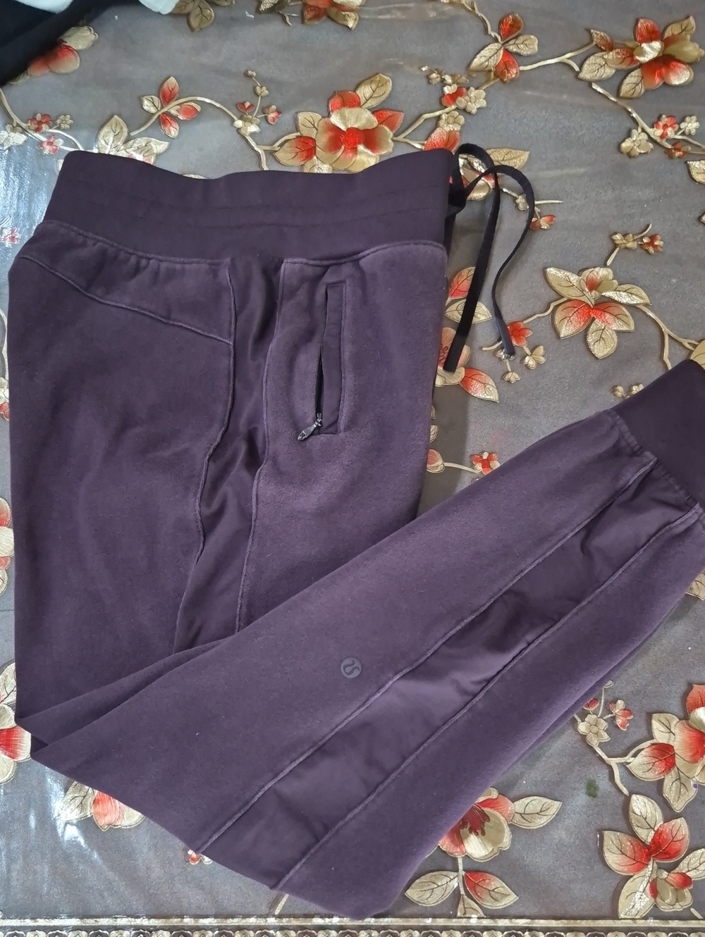 Women Slim Jogger Pants - Deep Plum